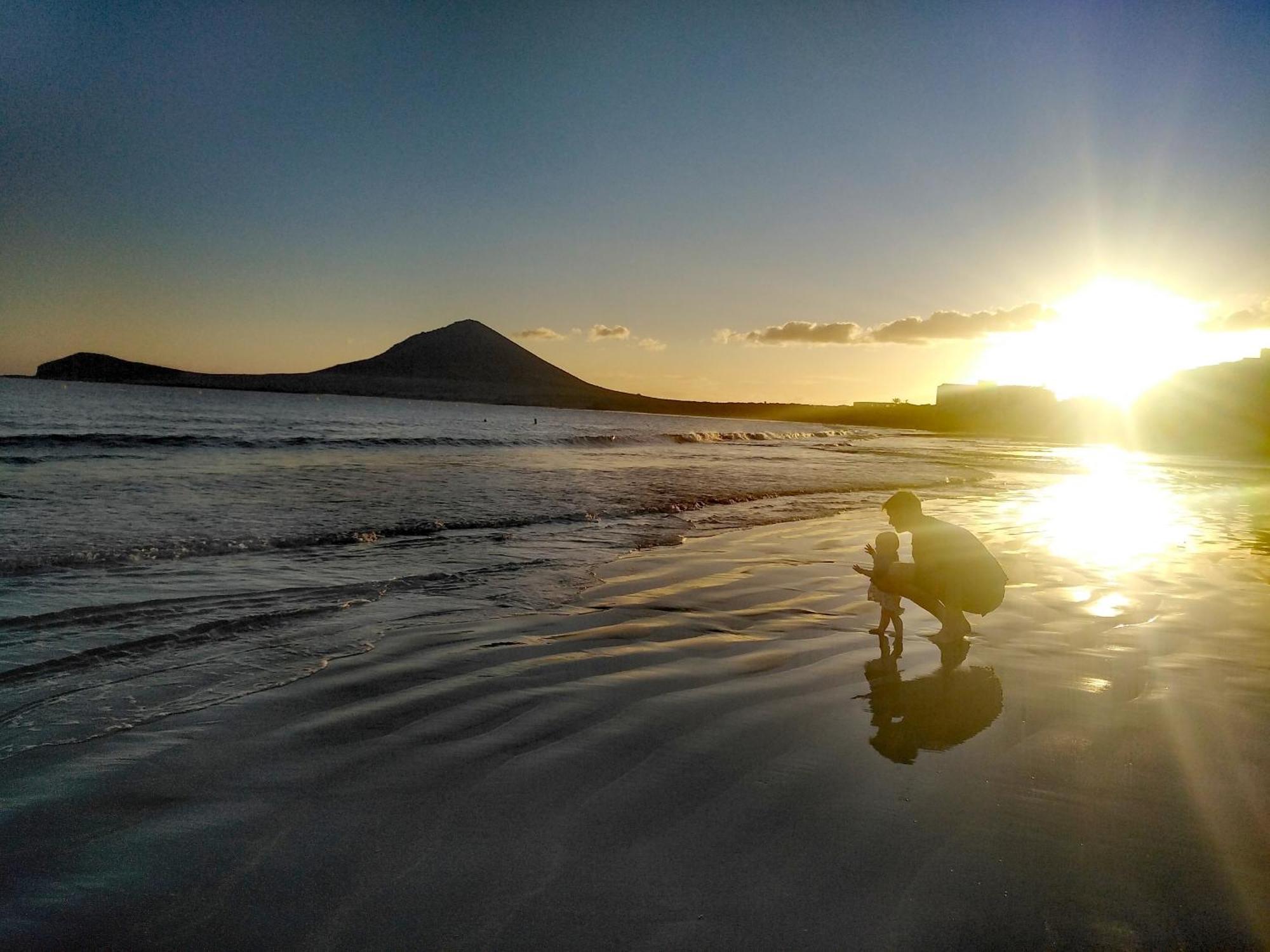 Alquilaencanarias El Medano Beach 1 Extérieur photo